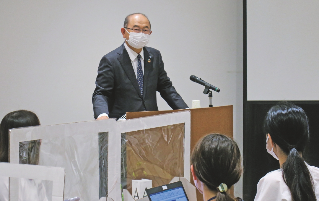社長と女性社員のダイアログ風景