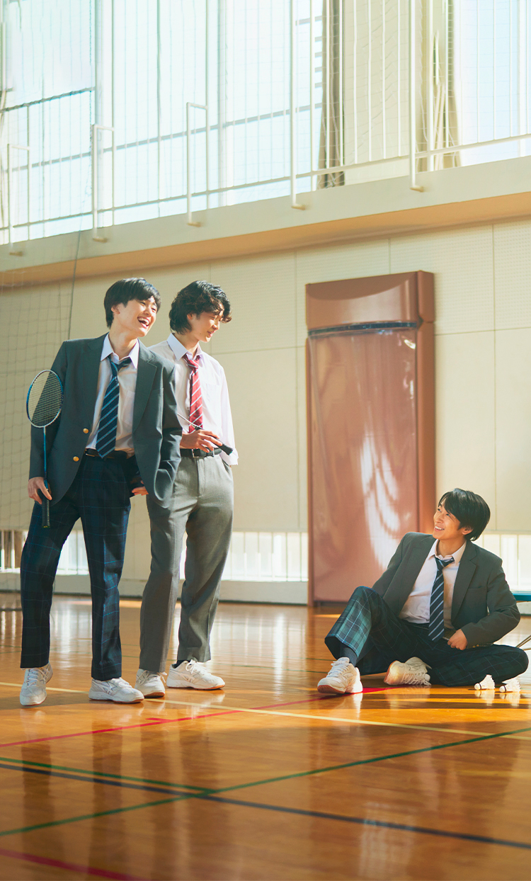 体育館での生徒たち